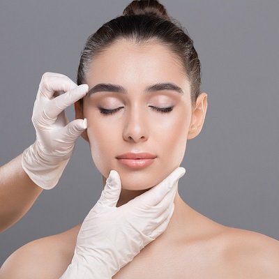 شد الجبهة في مسقط | جراحة شد الحاجب في عمان