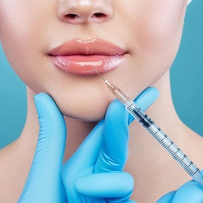 حقن فيلر الشفاه في مسقط تكبير الشفاه في عمان